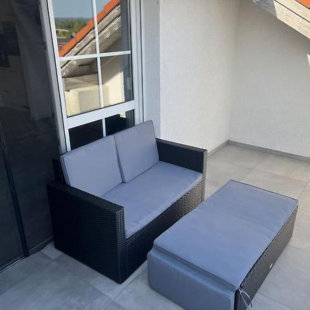 Kirchdorf Lounge - Komplette Moderne Ferienwohnung Mit Parkplatz Unteropfingen Exterior foto