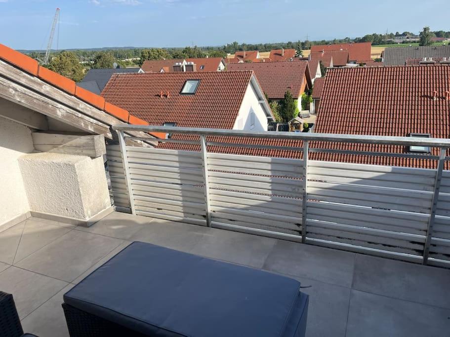 Kirchdorf Lounge - Komplette Moderne Ferienwohnung Mit Parkplatz Unteropfingen Exterior foto