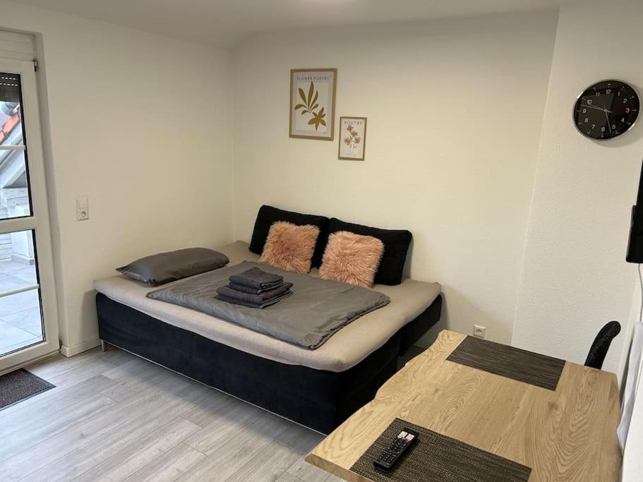 Kirchdorf Lounge - Komplette Moderne Ferienwohnung Mit Parkplatz Unteropfingen Exterior foto